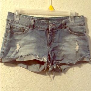dELiA’s Taylor Jean shorts